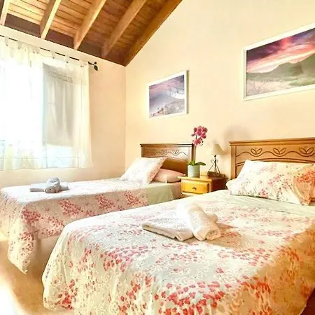 Hikers Paradise House * Alajero